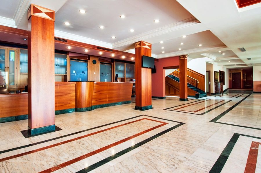 Hotel Del Val - Parking Gratuito Андухар Экстерьер фото